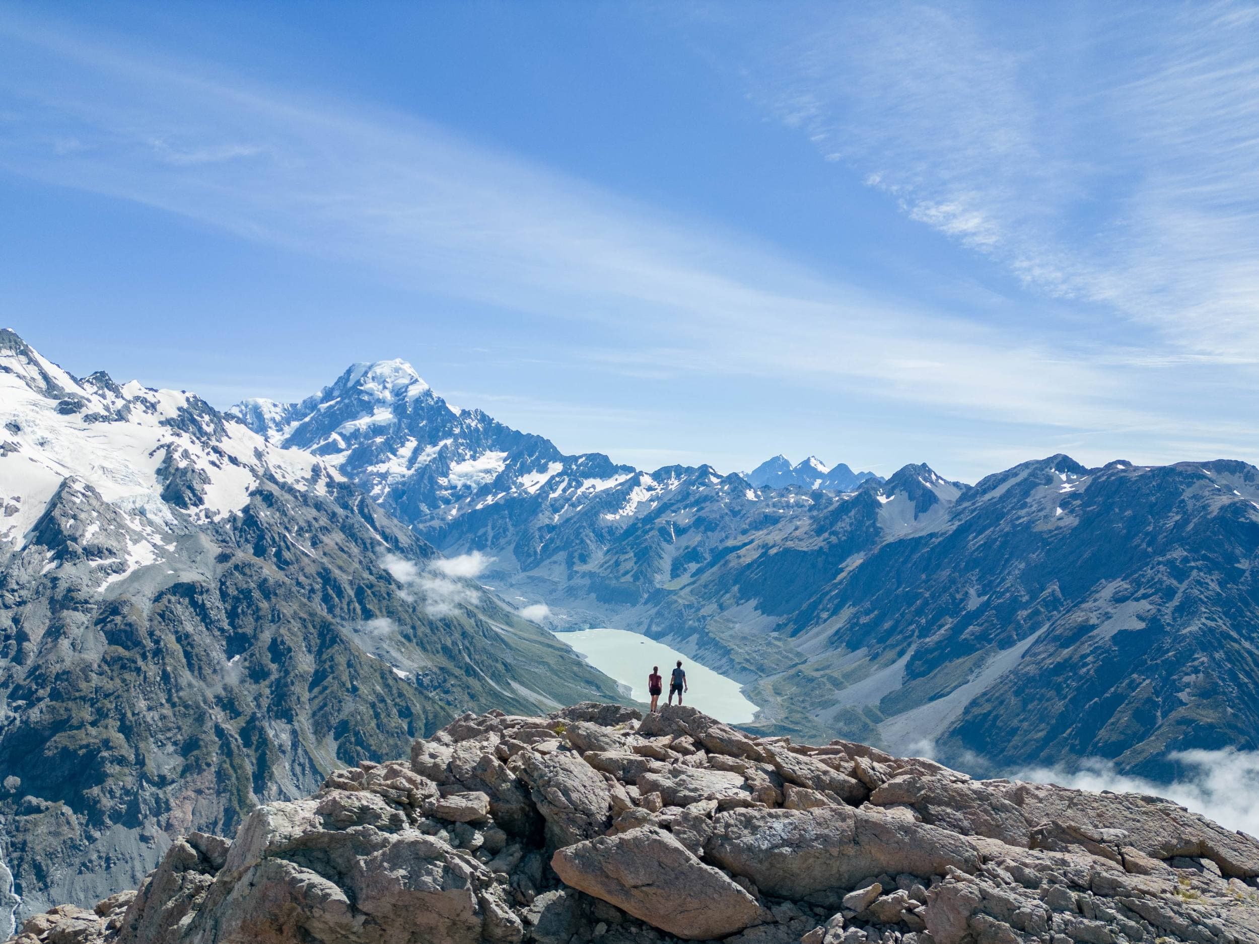 Mueller Hut &
Mont Cook